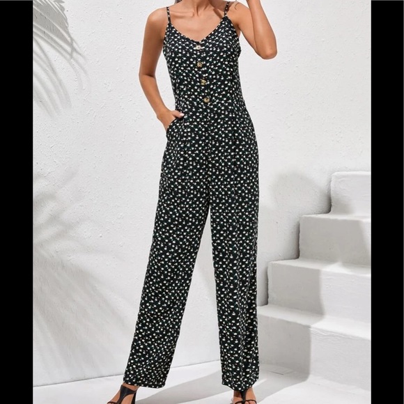 Black Floral Button-Front Sleeveless Jumpsuit in L - Picture 2 of 4